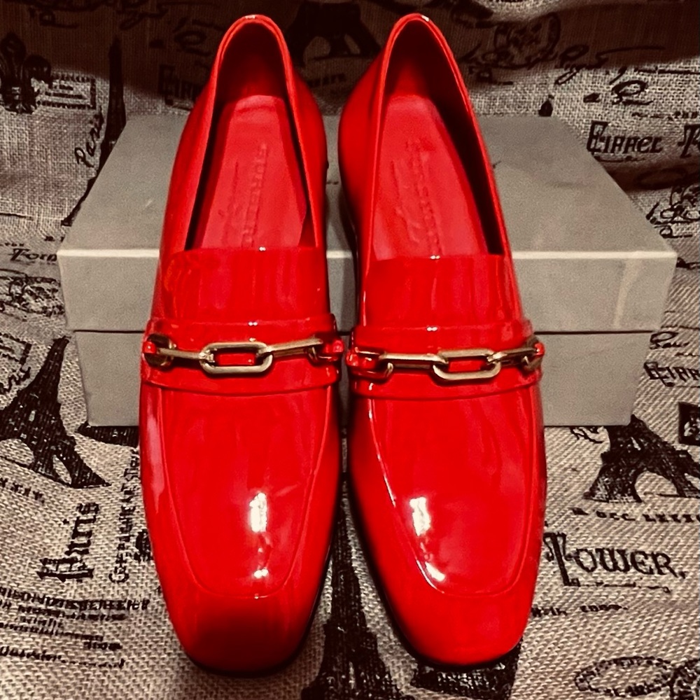 BURBERRY Patent leather Loafers